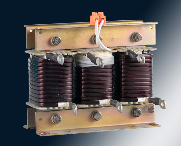 NMCKSG低壓 NMCKSC高壓電容器串聯(lián)電抗器在補(bǔ)償容性無(wú)功功率的時(shí)候，往往會(huì)受到諧波電流，合閘涌流及操作過(guò)電壓的影響，造成電容器損壞和功率因數(shù)降低，為此需…